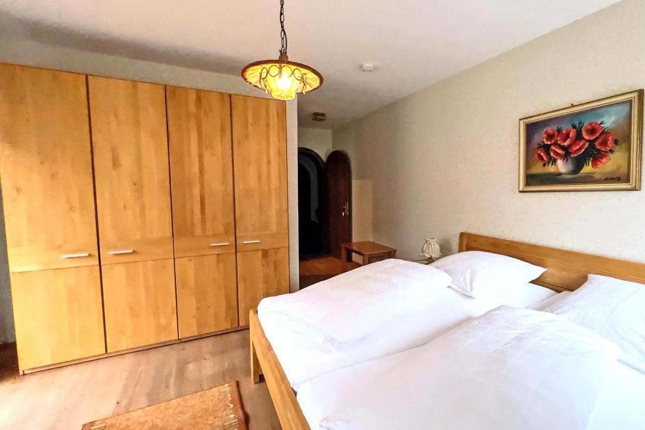 Doppelzimmer mit Balkon
