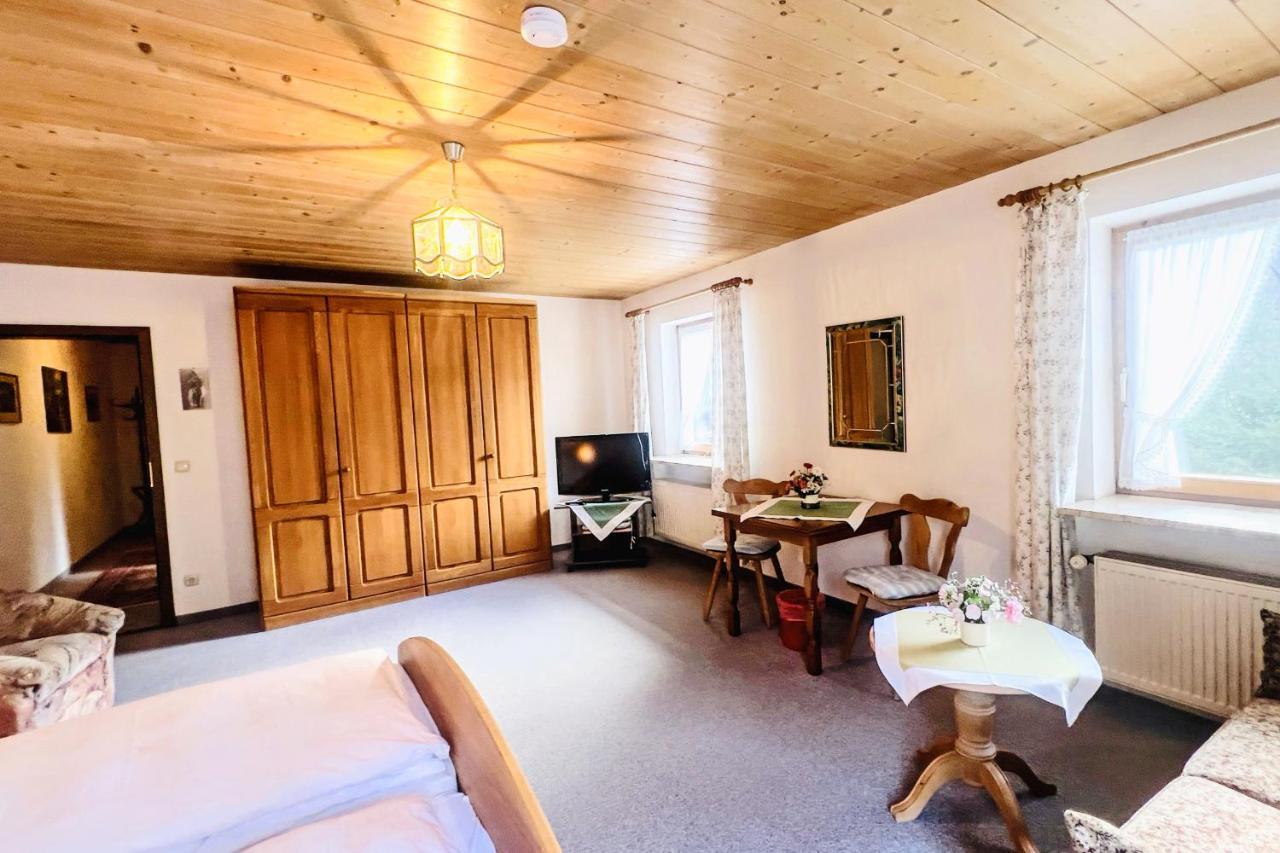 Doppelzimmer mit Balkon